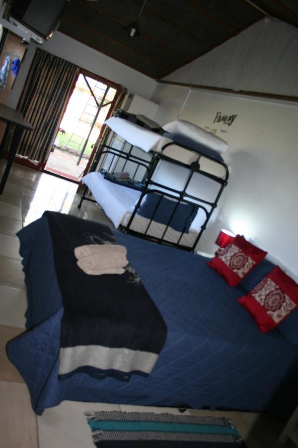 Готель Akwela Guest Farm Блумфонтейн Екстер'єр фото